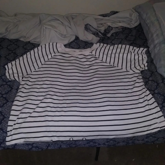 Shirt - Picture 2 of 2